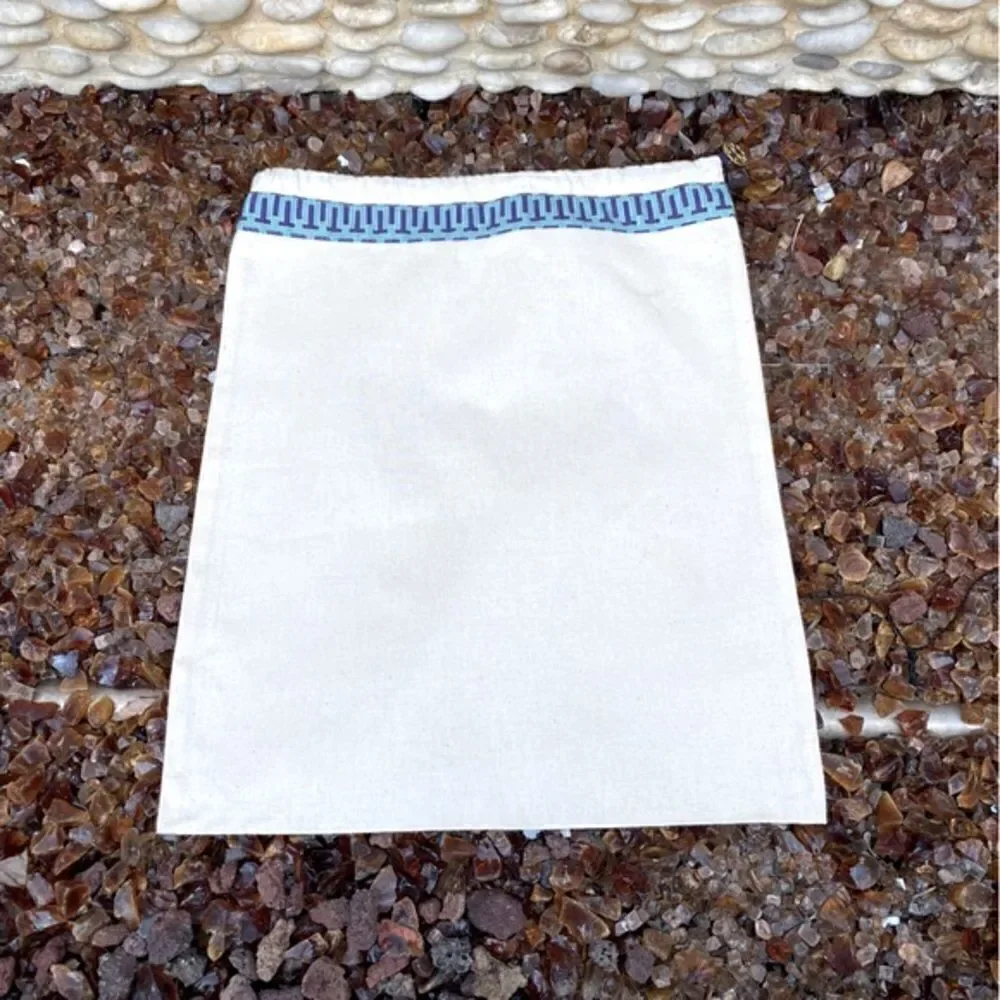 Tory Burch Classic Beige and Blue Dust Bag w/Logo Hardware. EUC 15